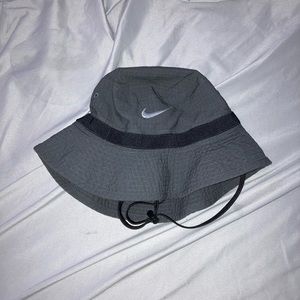 Nike bucket hat